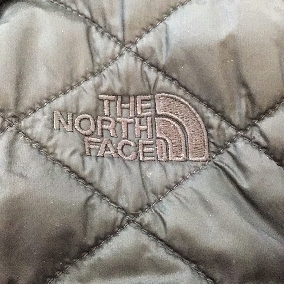 Black Primaloft The North Face Long Full Zip Jacket Small - Picture 2 of 7